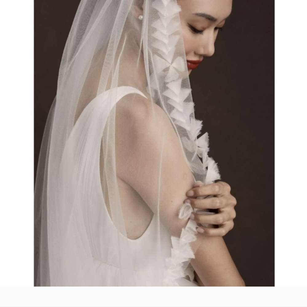 A.B. Ellie Tufts Chapel Veil - Picture 8 of 8
